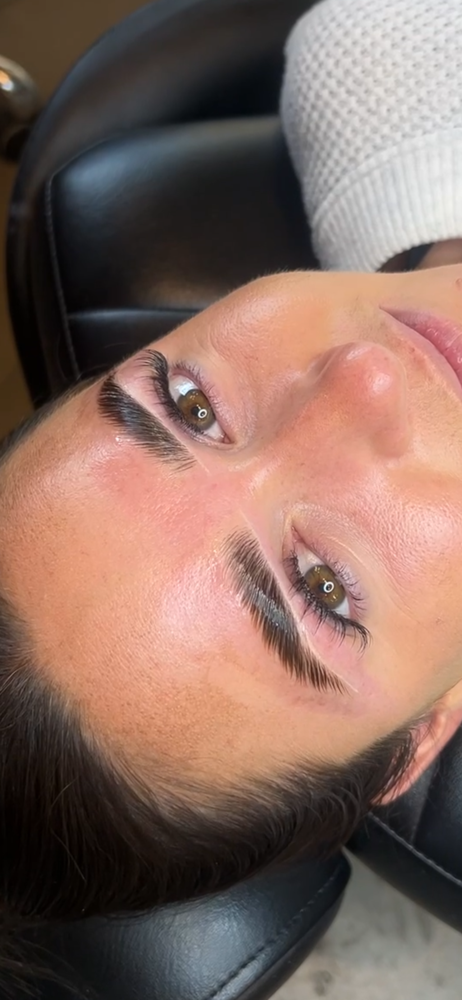 Brow Lamination And Tint