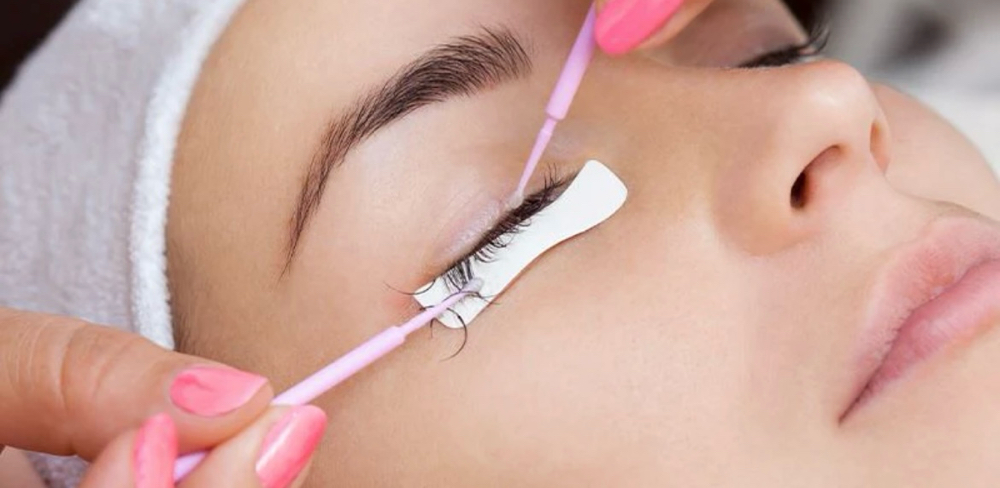 Lash Removal