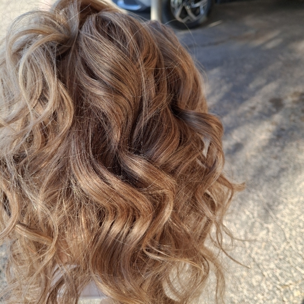 Root Touch Up at stacie shupe in San Angelo, TX