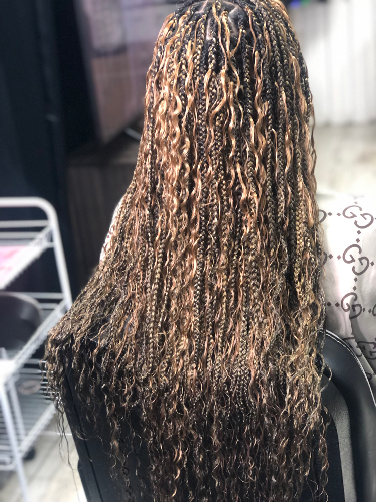 Medium Boho Knotless Braids