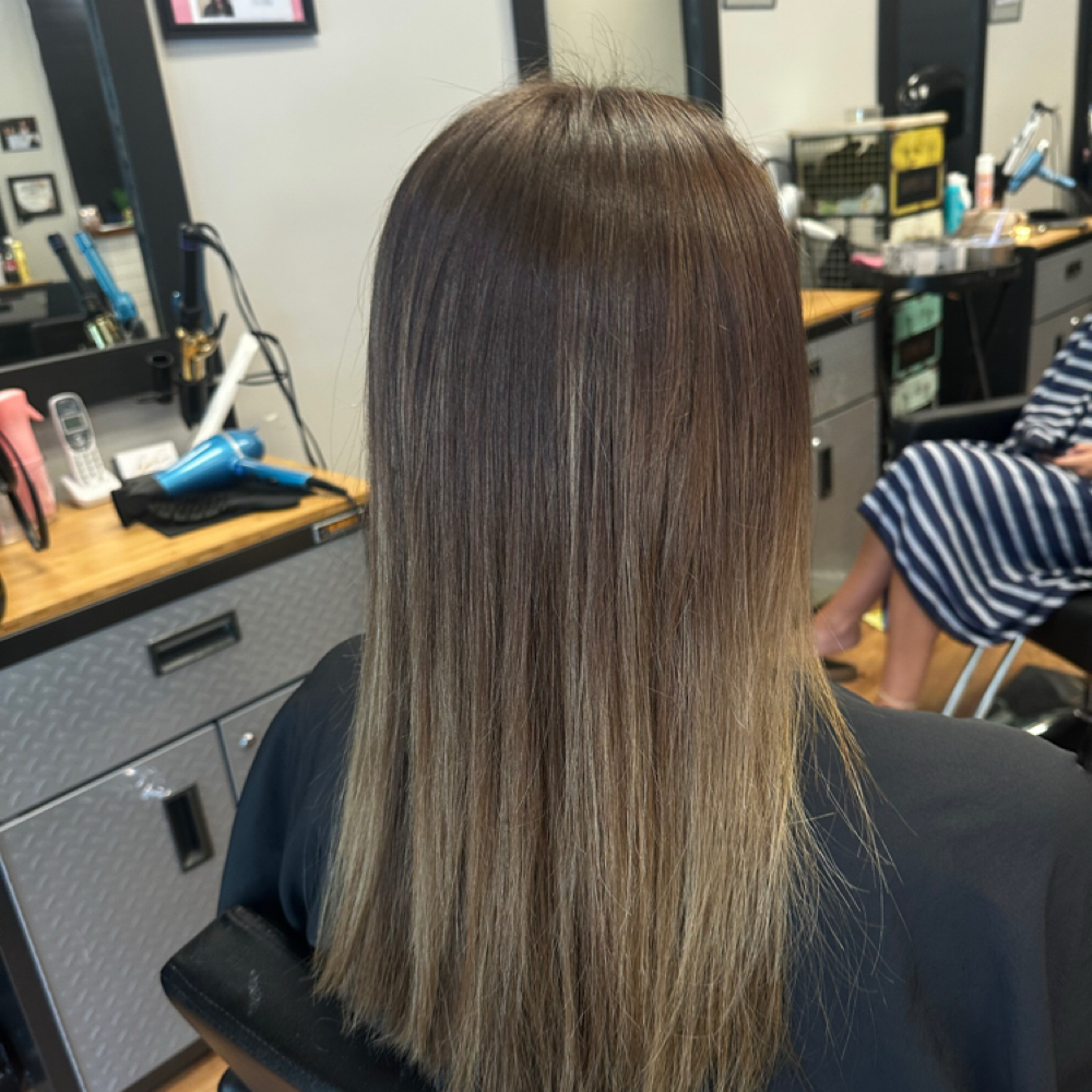 Color Root Touch-up at Grace Joyce in Pikeville, KY