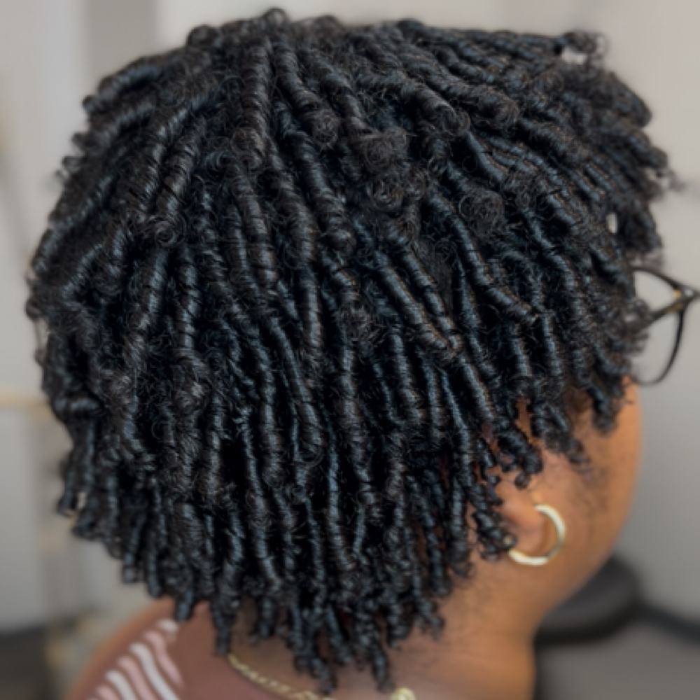 Luxury Finger Coils & Comb Coils at SiYunna Beauty in Collierville, TN