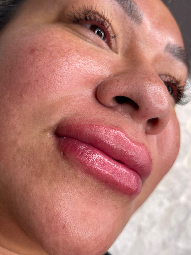 Lip Blushing