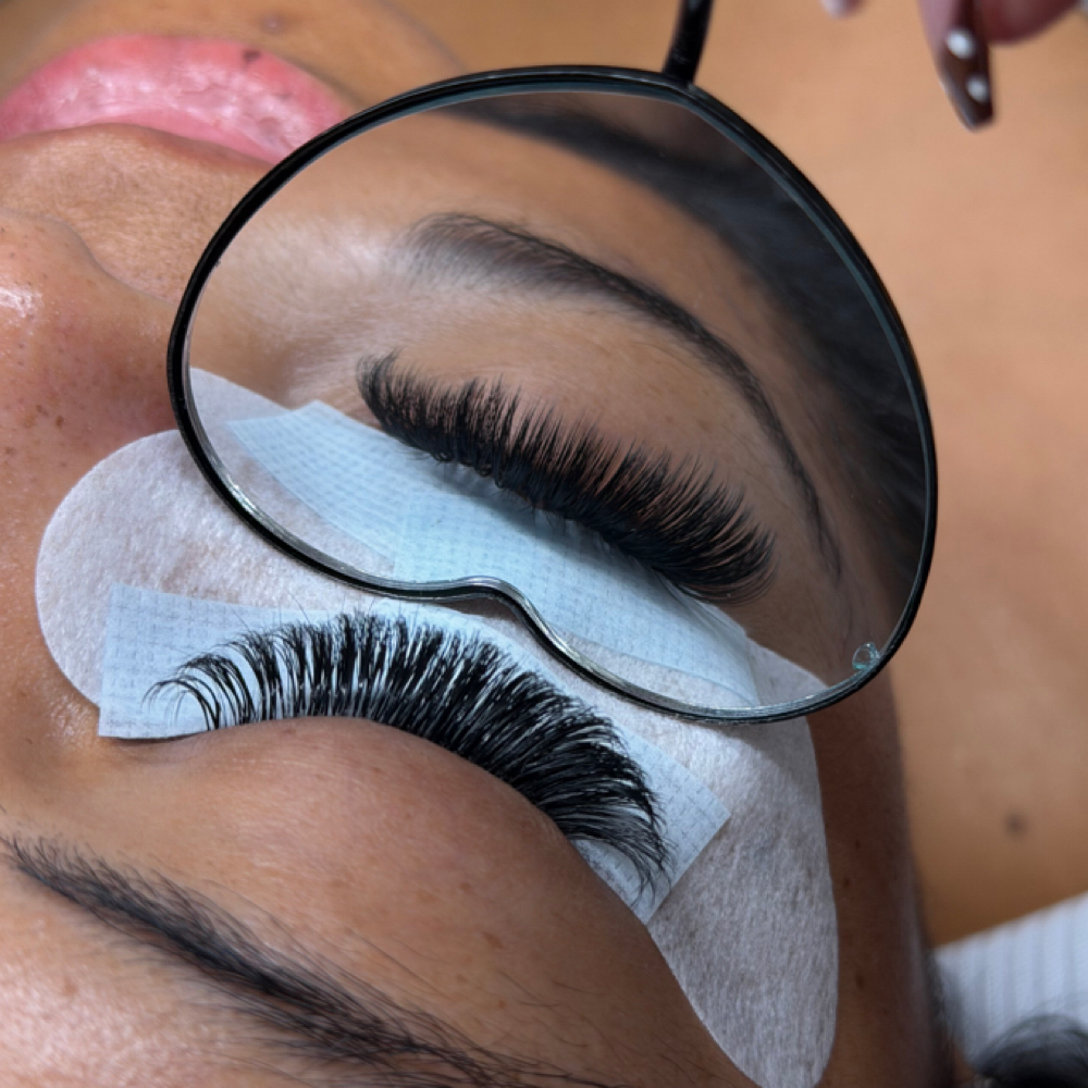 Volume Lash Fill at Deluxe Beauty Bar in Orem, UT