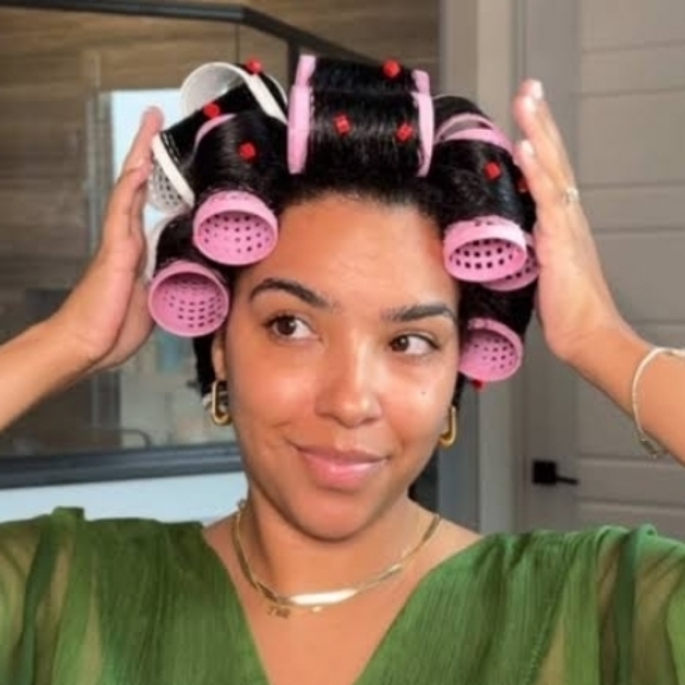 Wash & Set at De lux beauty bar in New York, NY