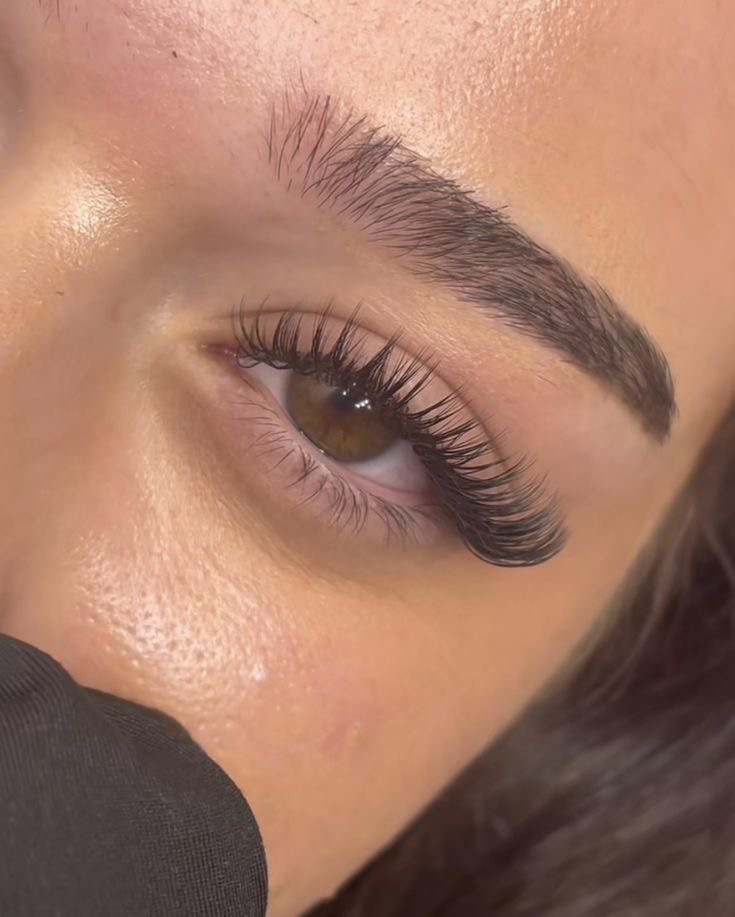 Hybrid Lashes