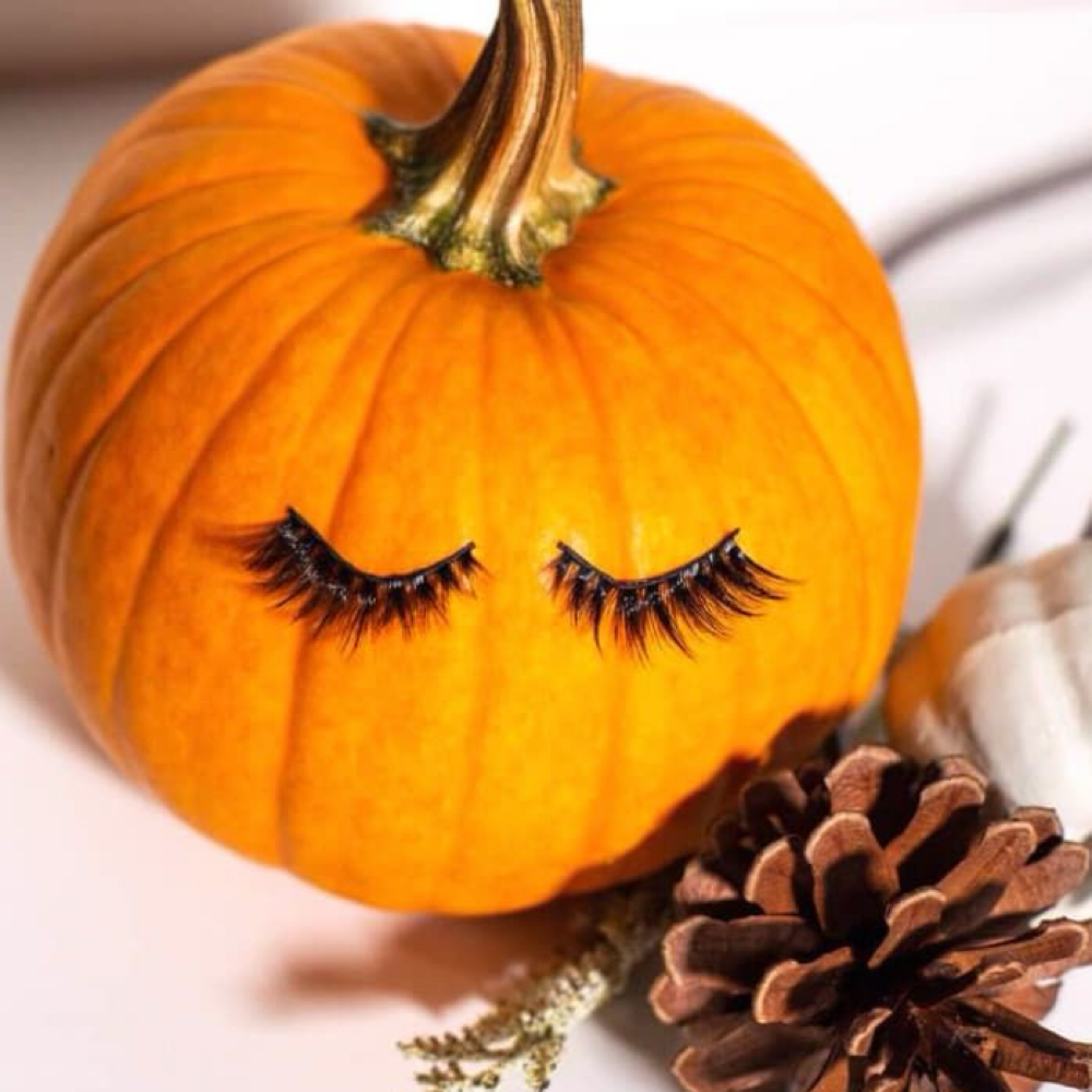 October Lash Extension Special🎃 at Beauty by Kelsey @(Mirage salon and spa) in Little River, SC