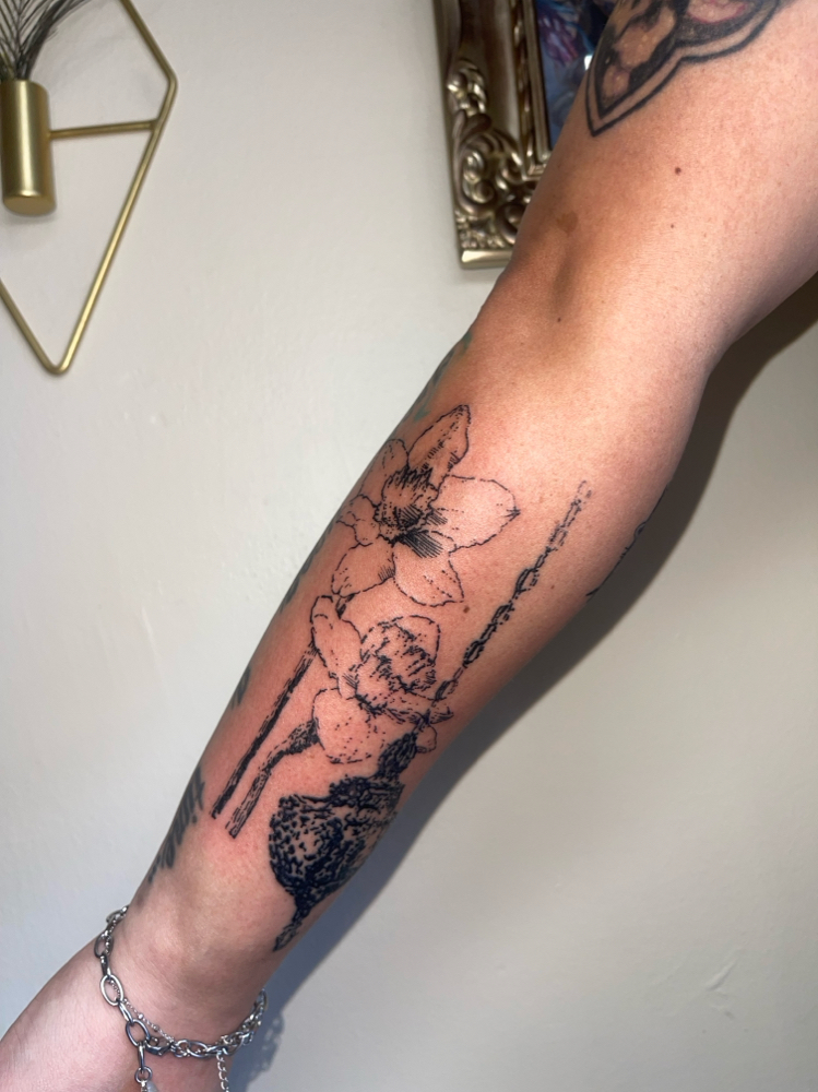 Medium APPRENTICE Tattoo 🪲