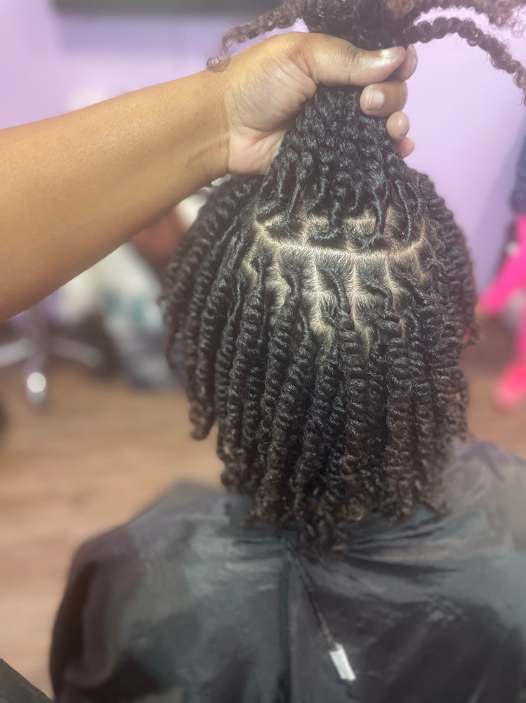 Starter locs at Thahairtherapist in Houston, TX
