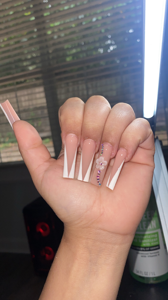 French / V Cut (Extra Long)