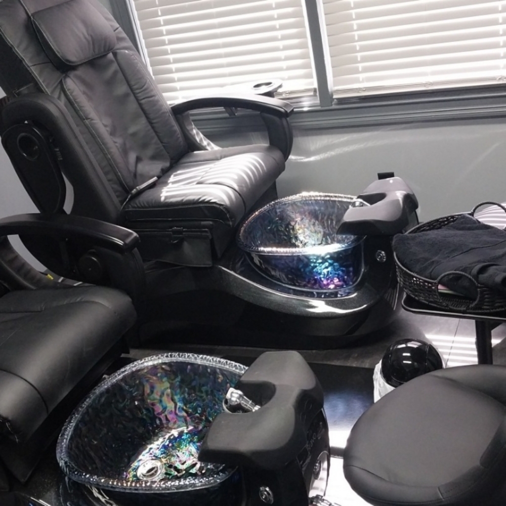 Deluxe Pedicure at House of Sage Salon & Suites in Saginaw, MI