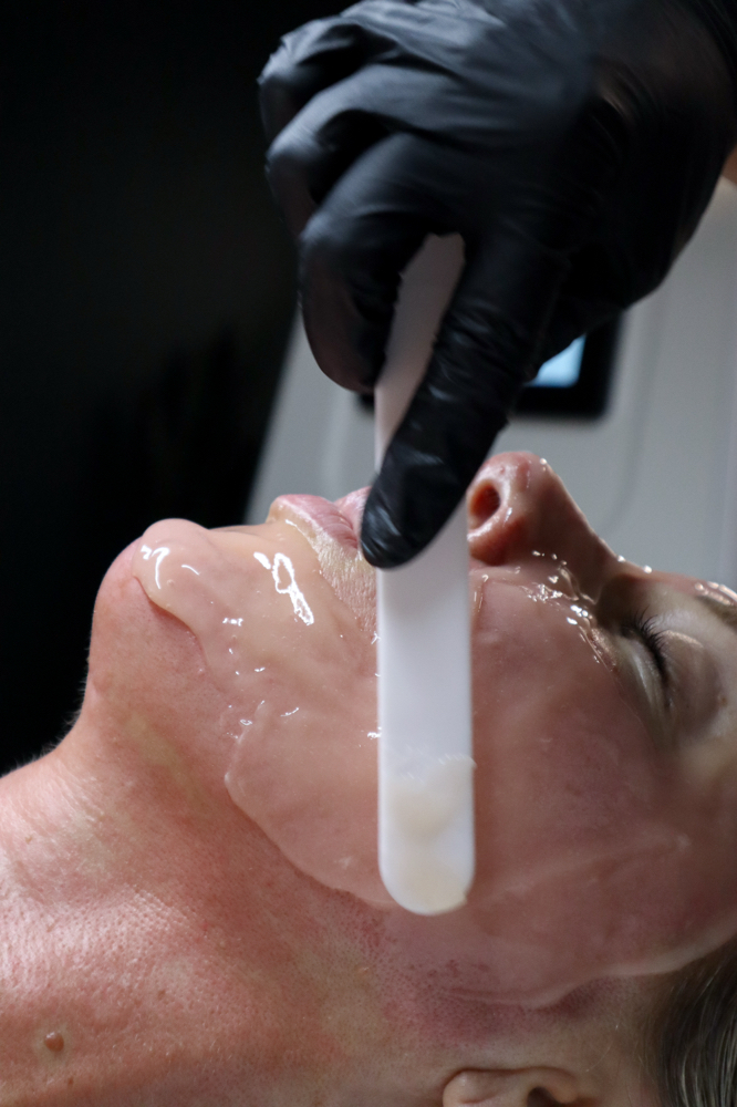 MICRONEEDLE & Co2 LIFT MASK