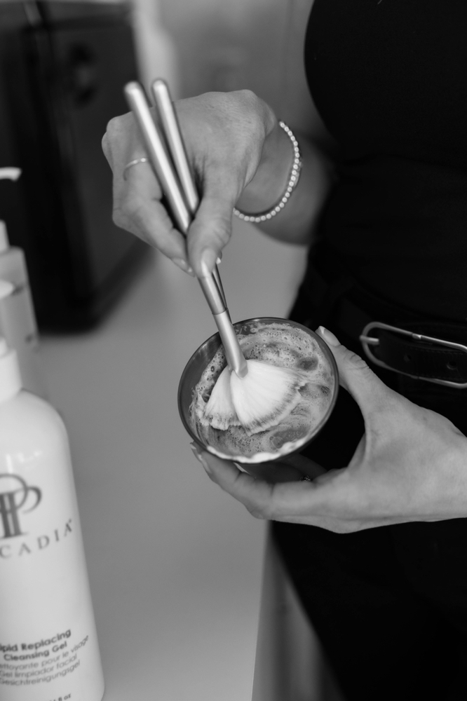 HydraGlow - Hydration Facial