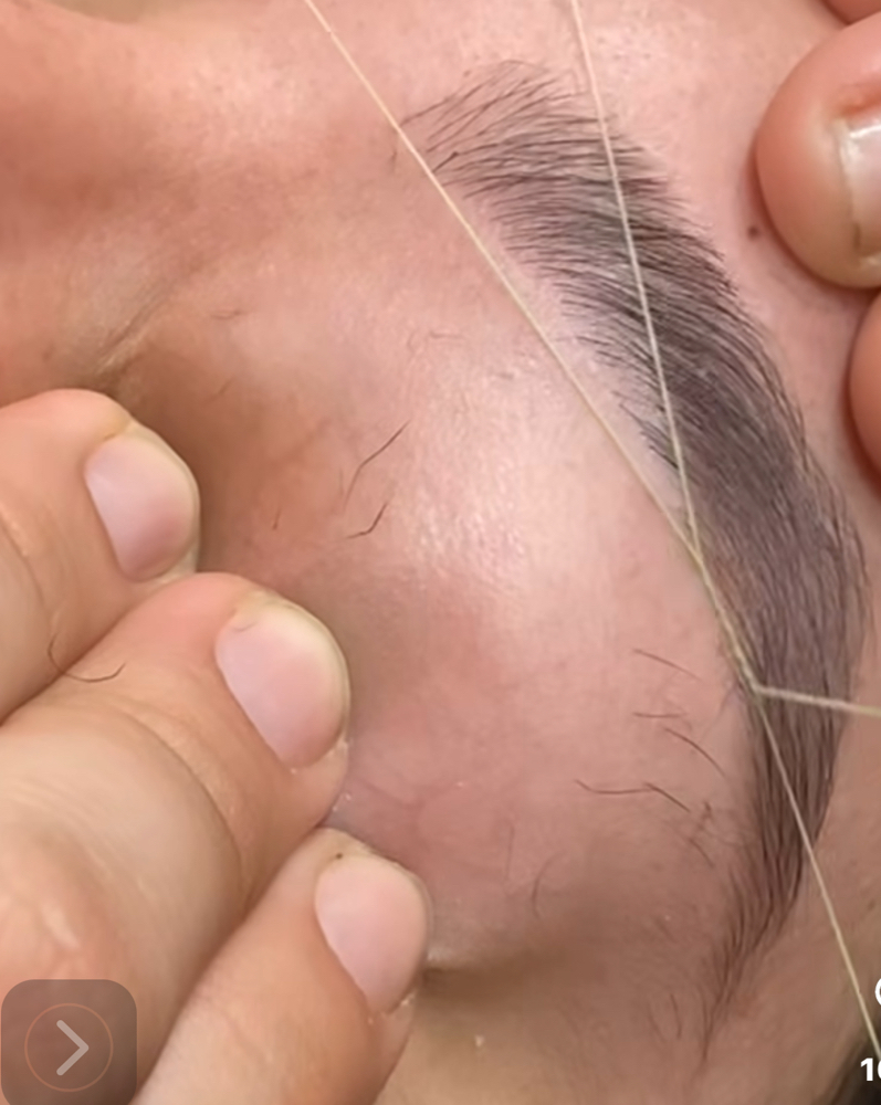 Eyebrows And Lip Threading Or Wax