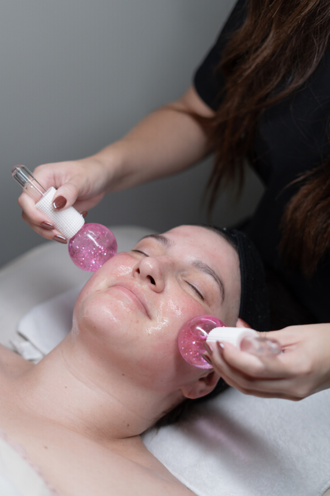 Signature Brightening Facial
