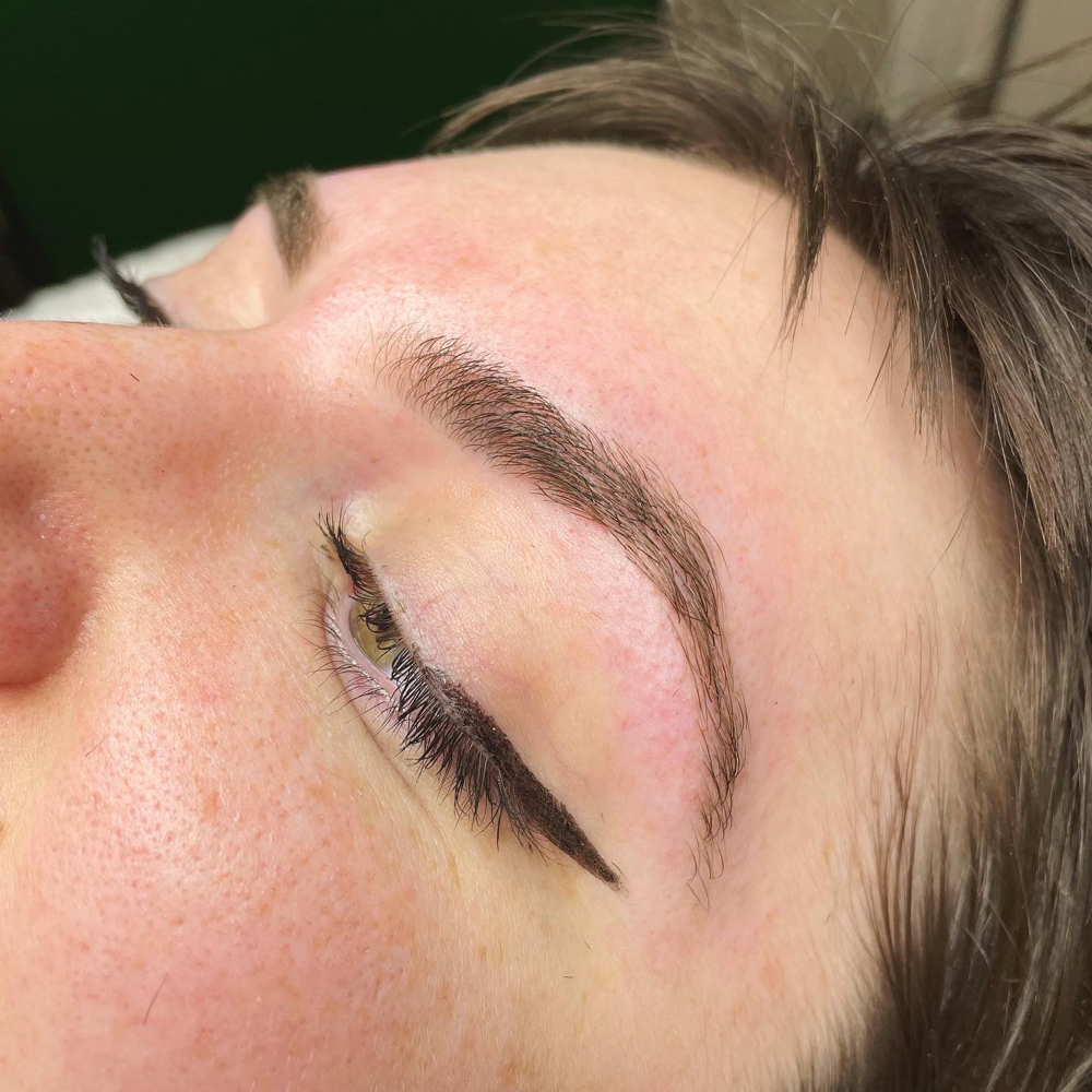 Eyebrow Shaping & Tint