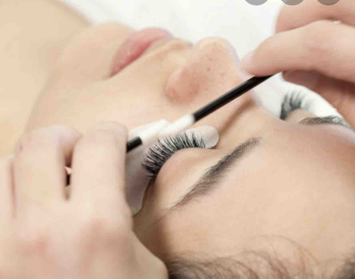 Lash Removal