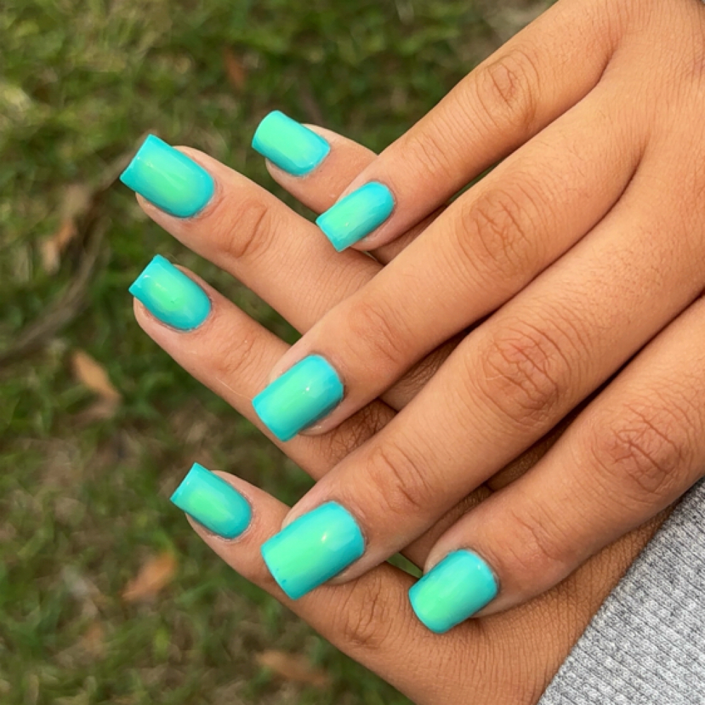 Color Change at Nail Me Baby Suite in Port Richey, FL