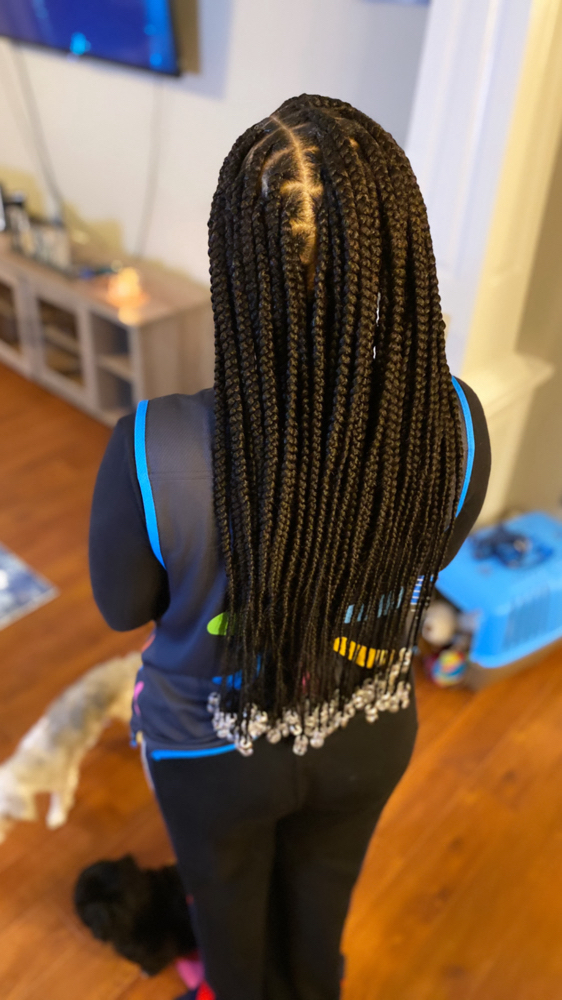 Large Knotless Braids