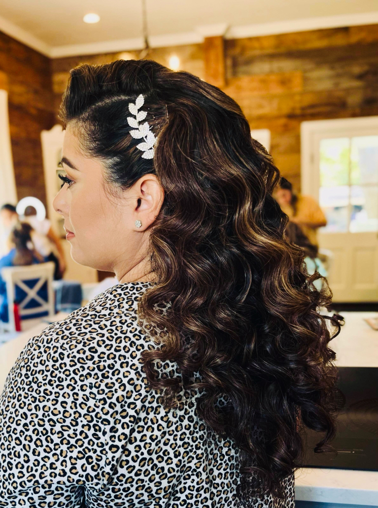 Updo/Downstyle