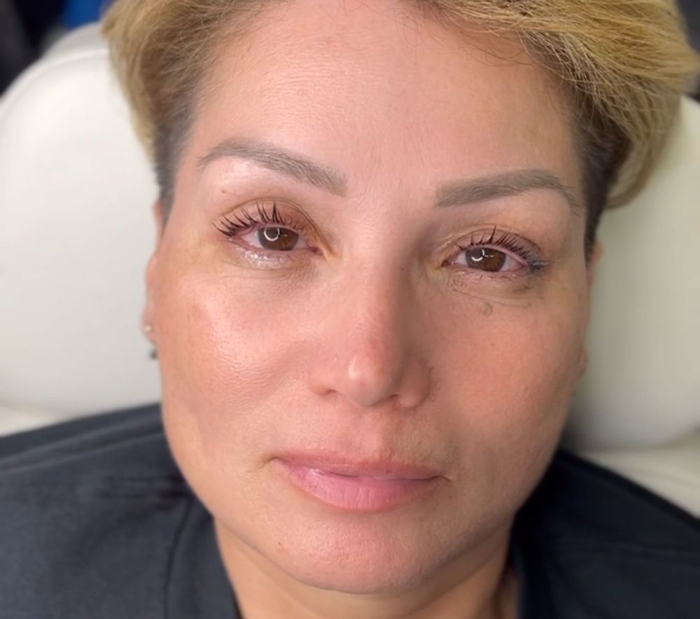 LASH LIFT + TINT