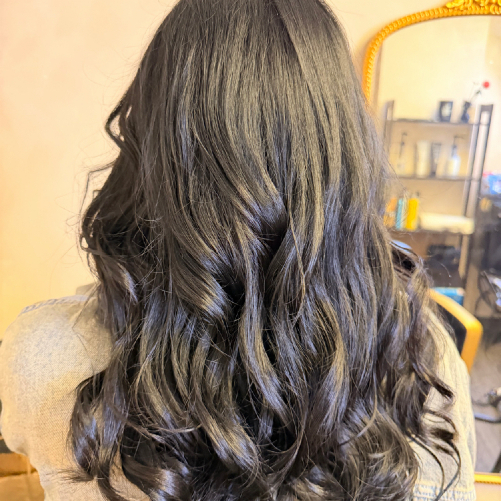Blowout With Style at Beauty by Evelyn in Greenbelt, MD
