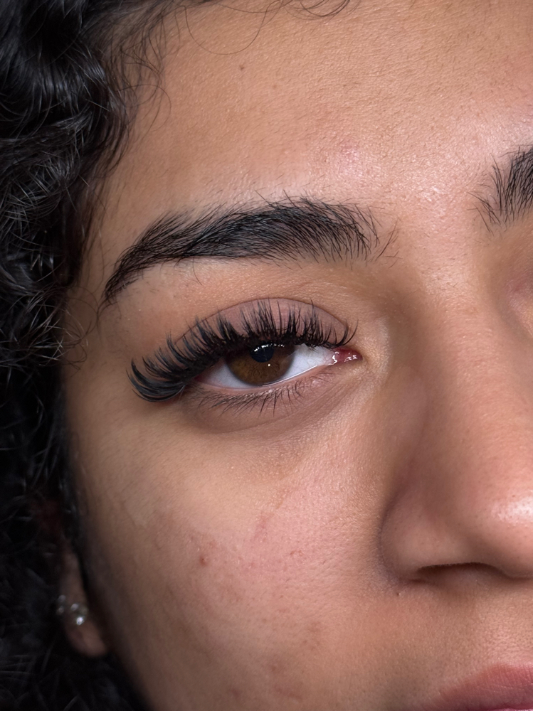 Full Lash Extension Set at PrettyByPenni in Yakima, WA