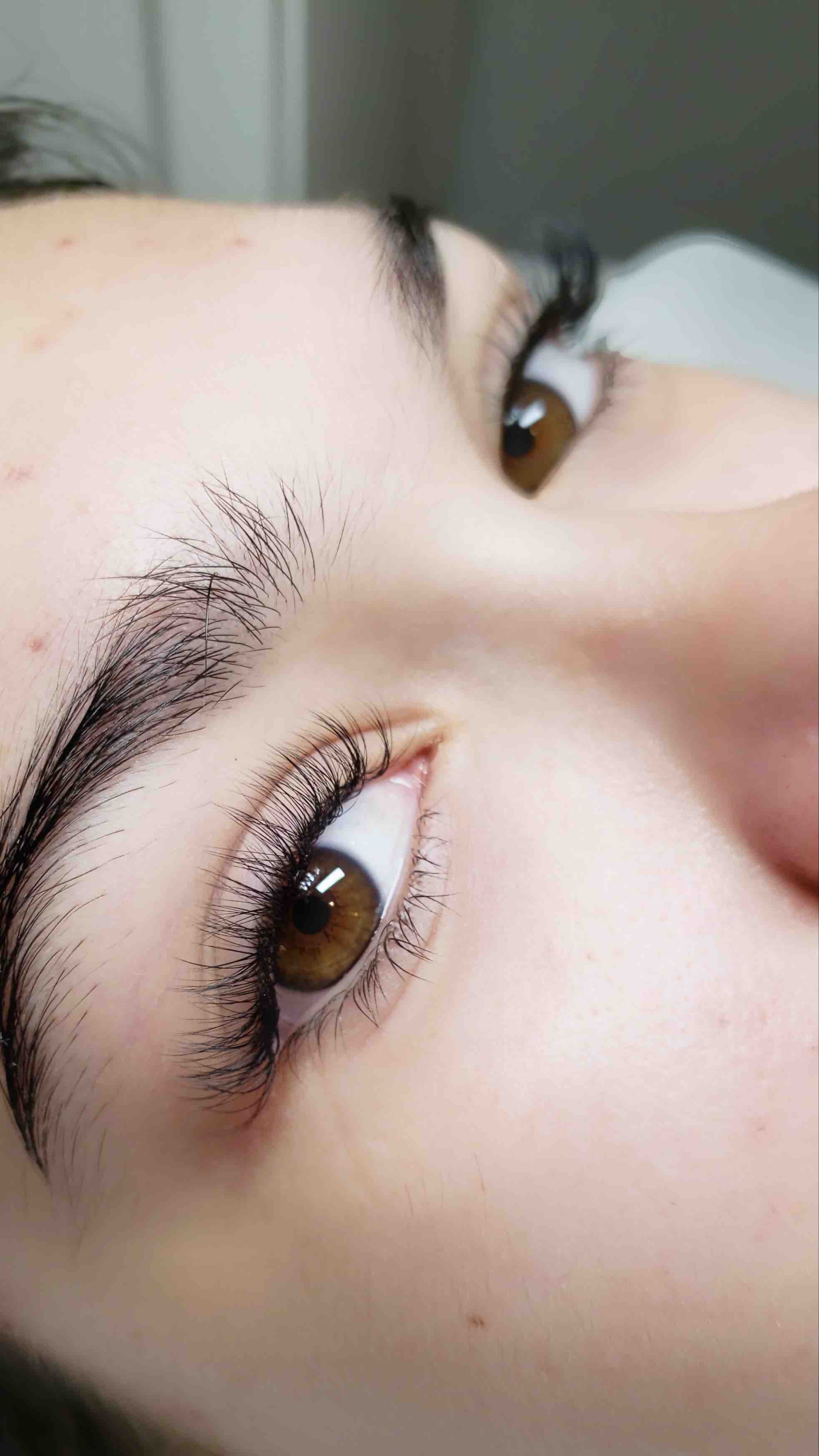 Hybrid Lash Extentions