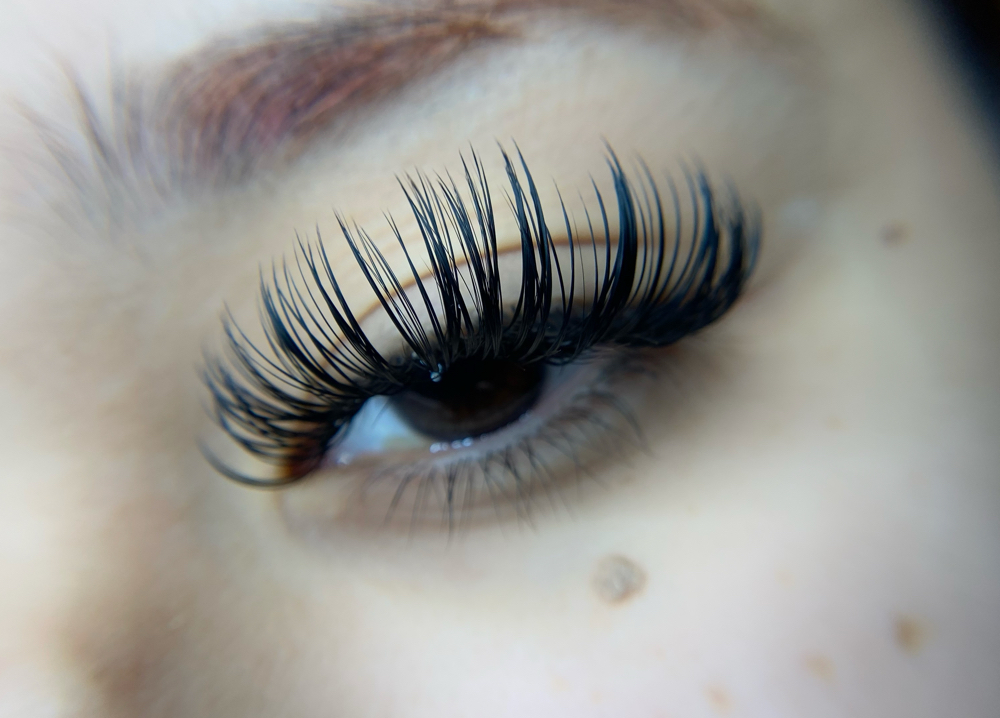 Wet Volume Lashes