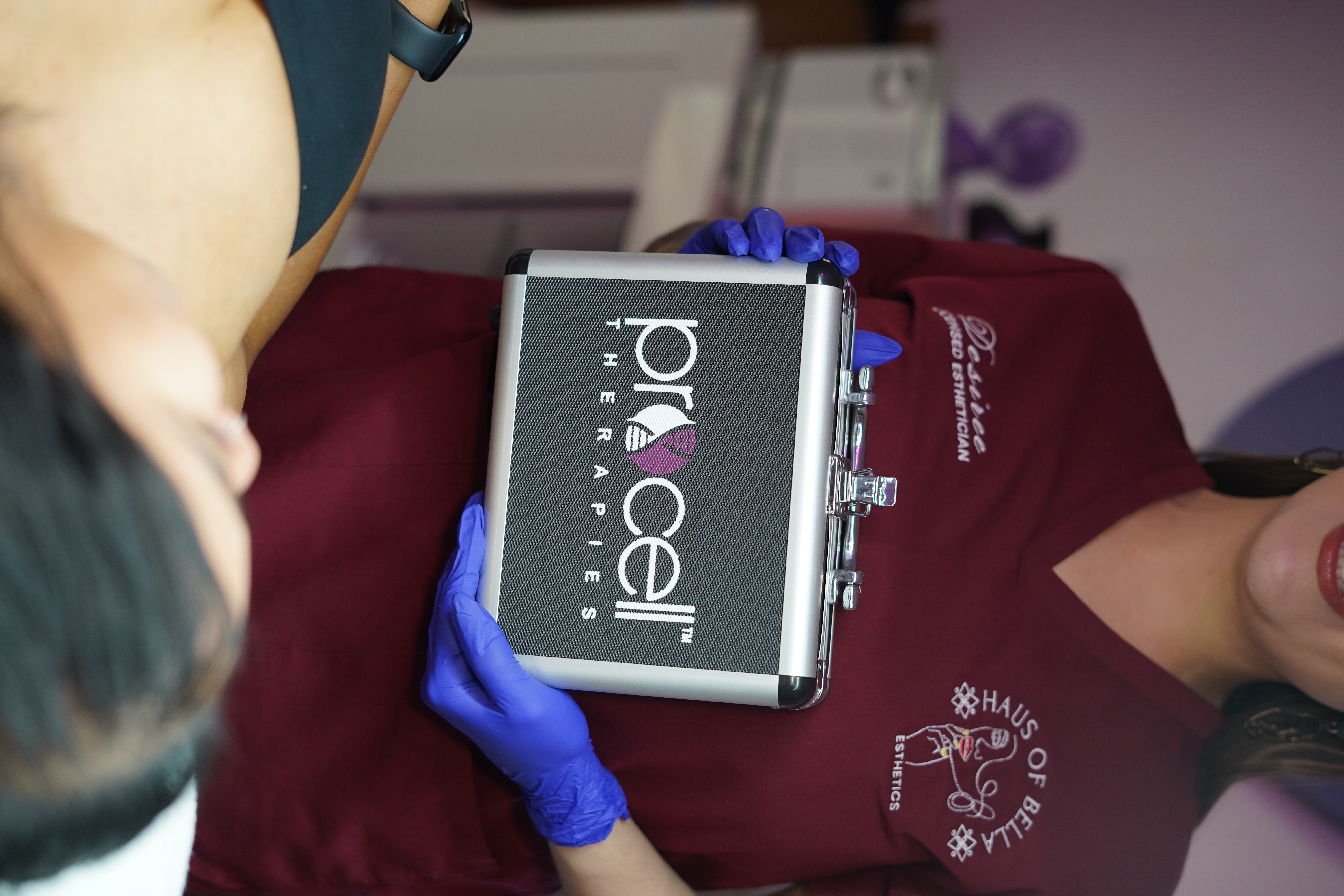 Bella MicroGlow -Microchanneling