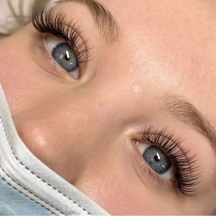 Classic Lashes