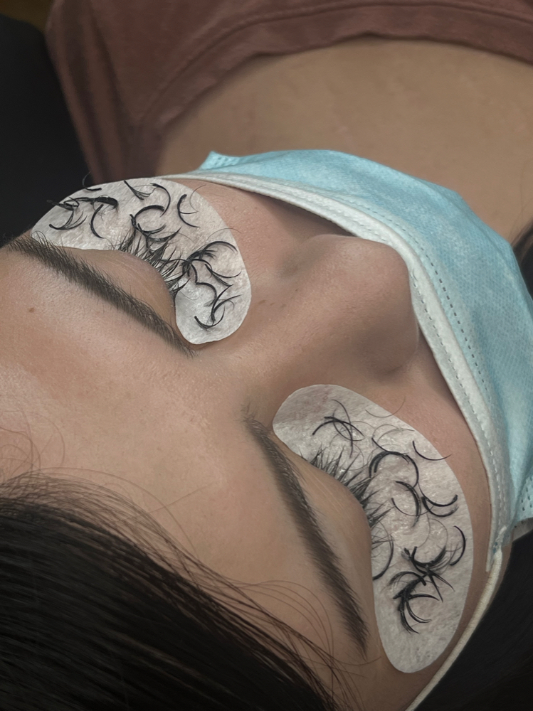 Lash Removal