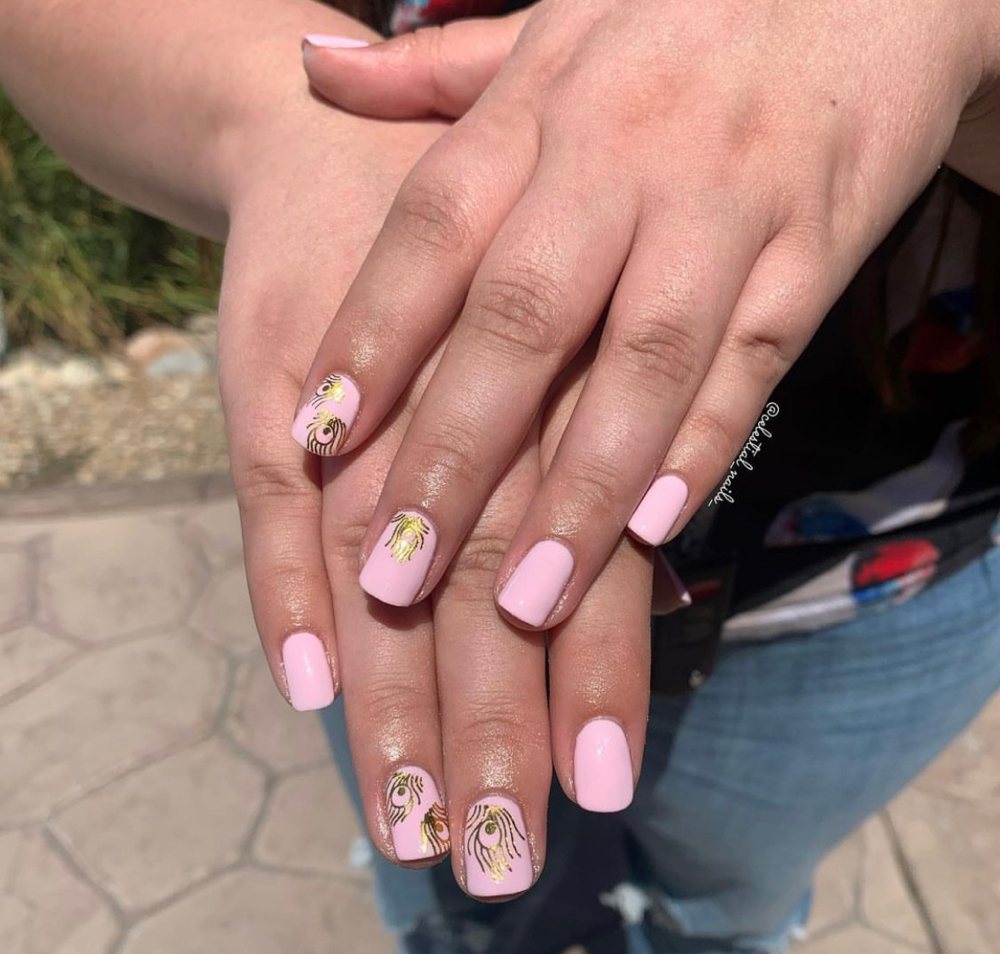 Shellac Manicure
