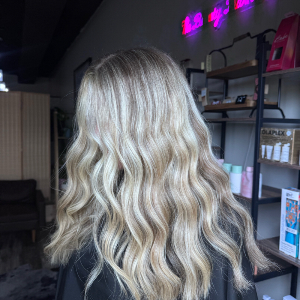 Full Highlight at Styles by Savannah in North Platte, NE