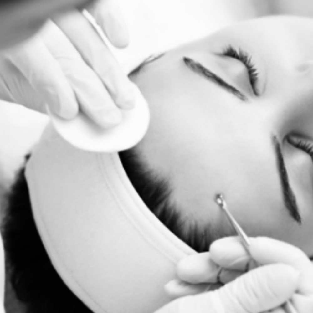 Ultimate Facial at Pink Aura Esthetics and Massage in Ashland, OH