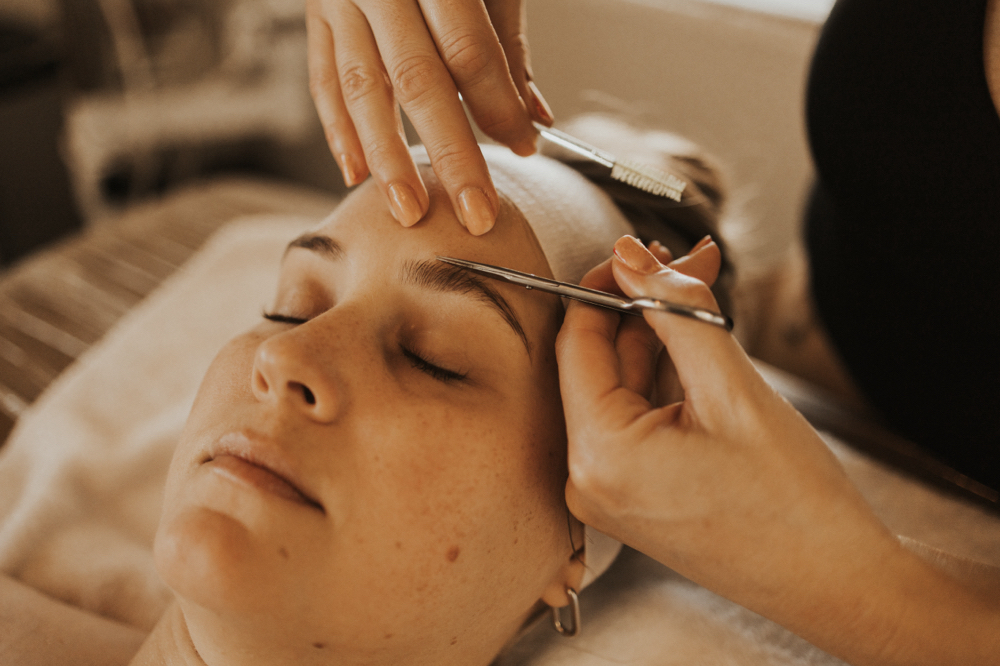 Brow Threading