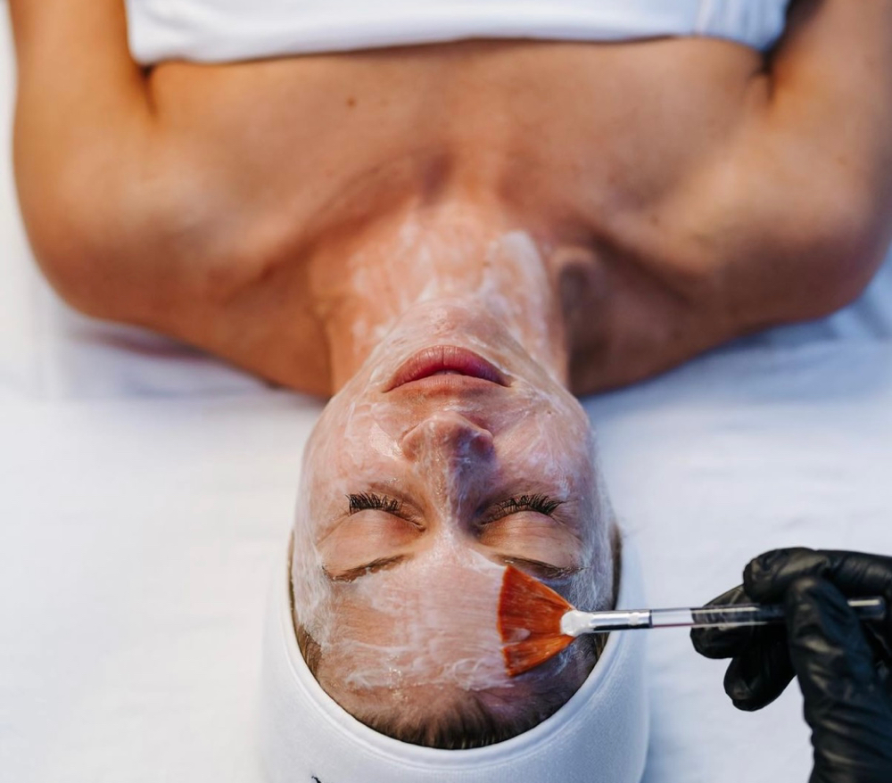 Firming Peptide Power Lift facial