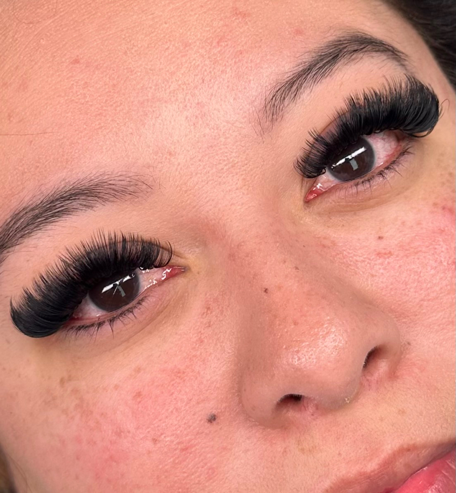 Mega Volume Lash Full Set
