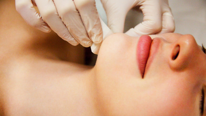 Women’s Chin wax