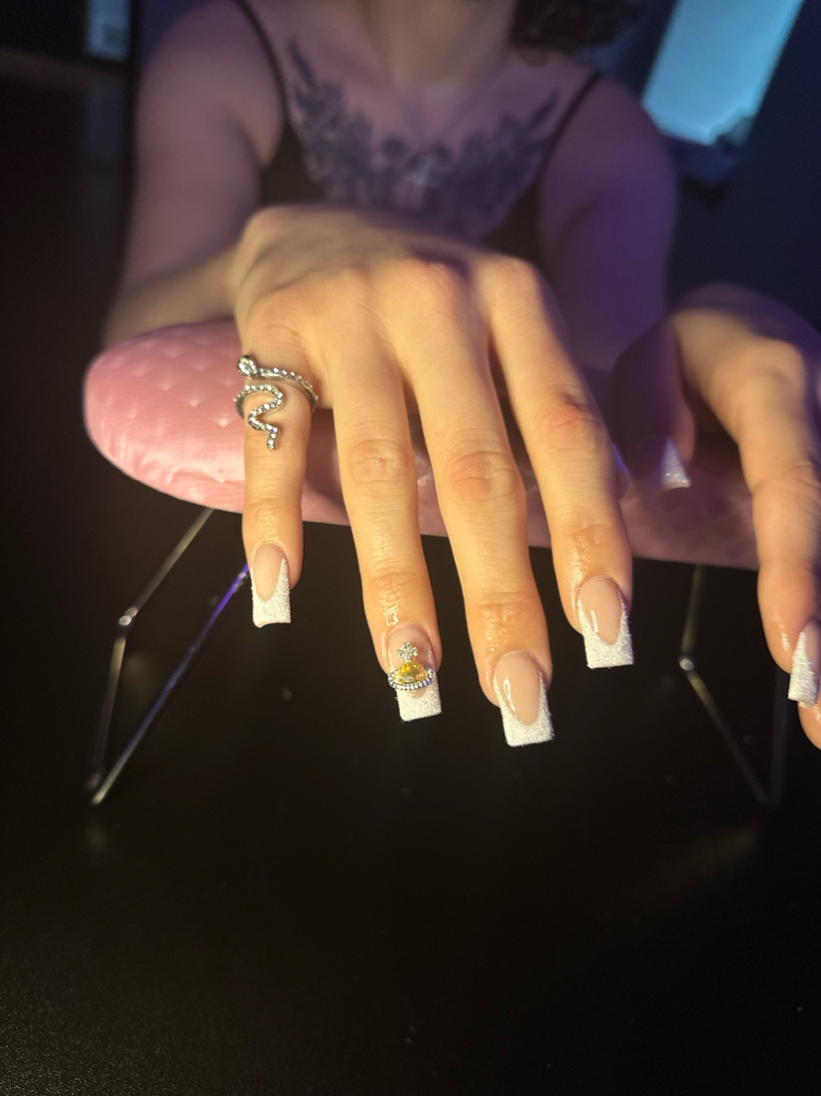 Acrylic Nails (Medium)