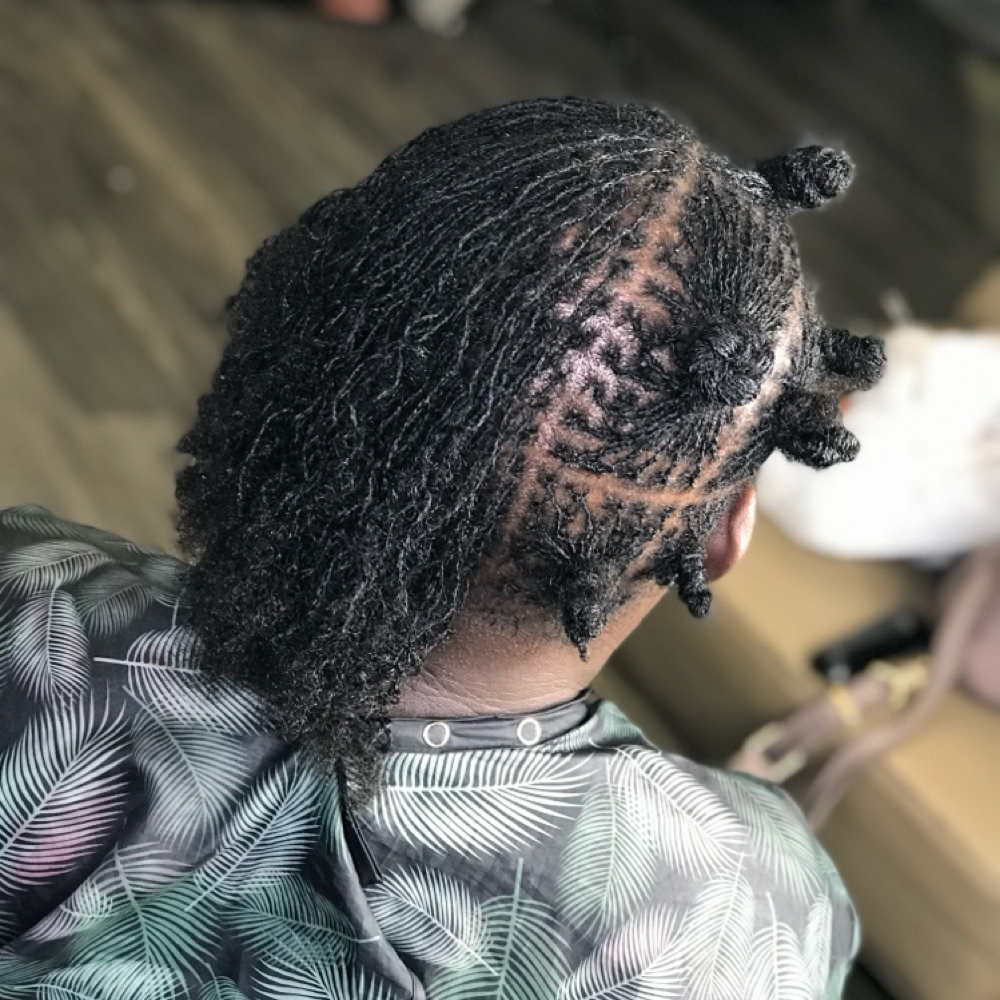 Sister Lock Retighten 6-7 Weeks at Signatures Loc Studio in Fort Mill, SC