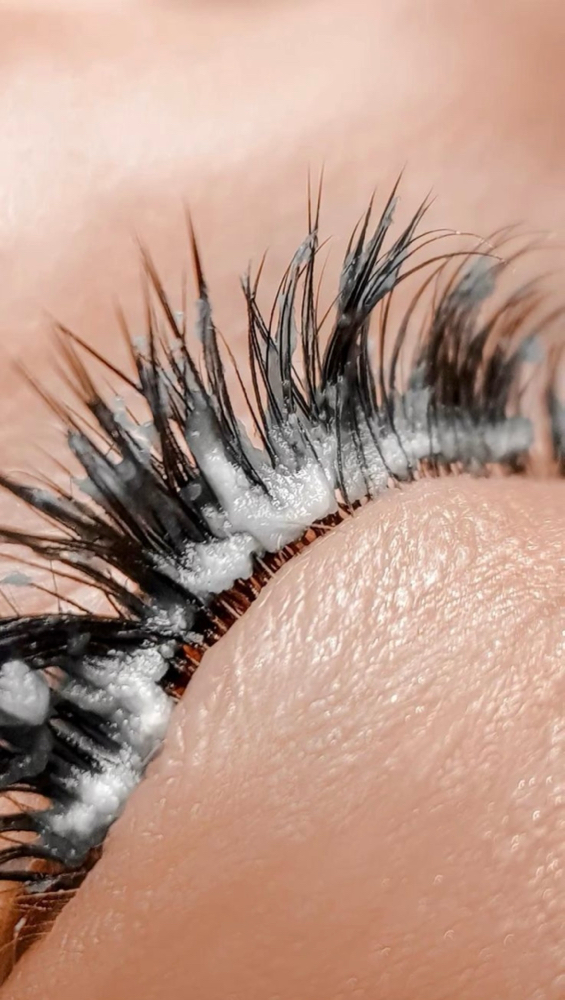 Lash Extension Removal