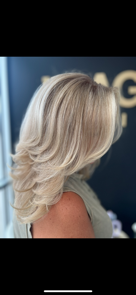 Retouch w/ Blowout