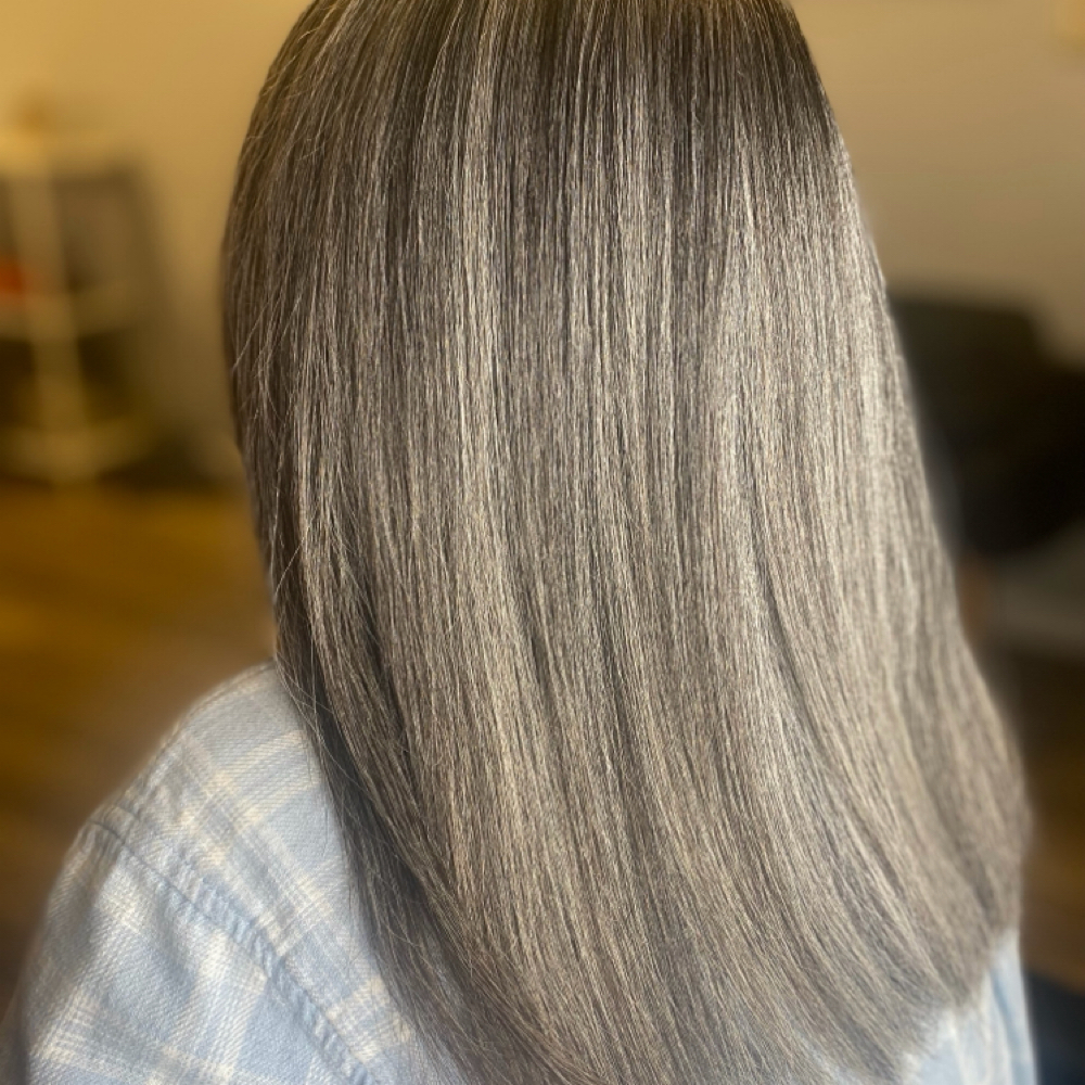Shampoo & Blow Dry at Life of Grace salon in Dayton, OH