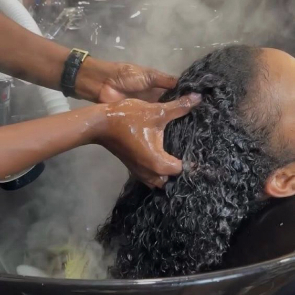 Deluxe Steam Shampoo + Hair Mask at Impeccable Beauty in Clarksville, TN