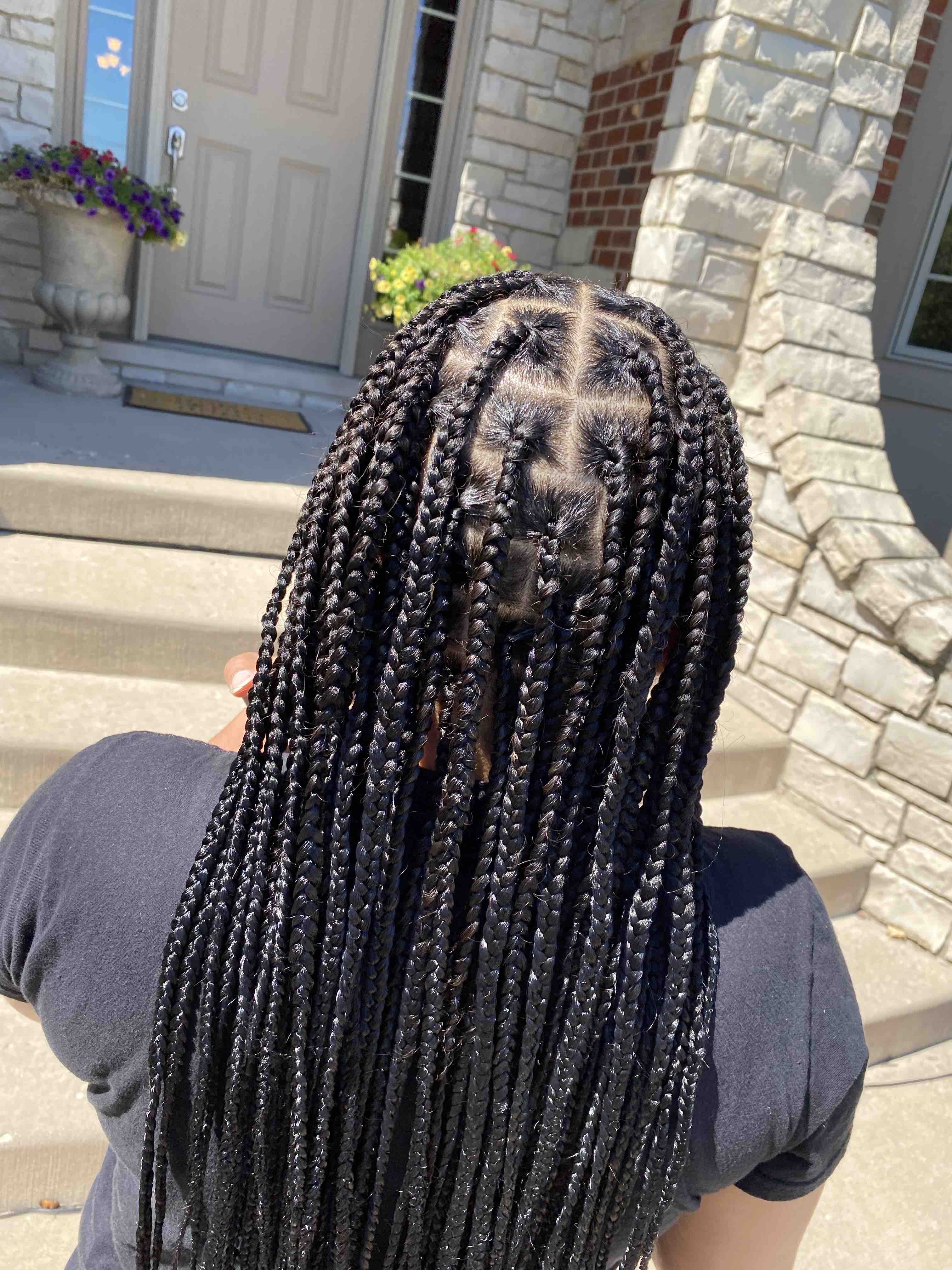 Medium knotless