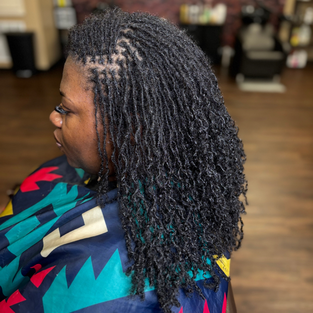 Medium Microloc Retie at Some Like It Loc’d in Chandler, AZ