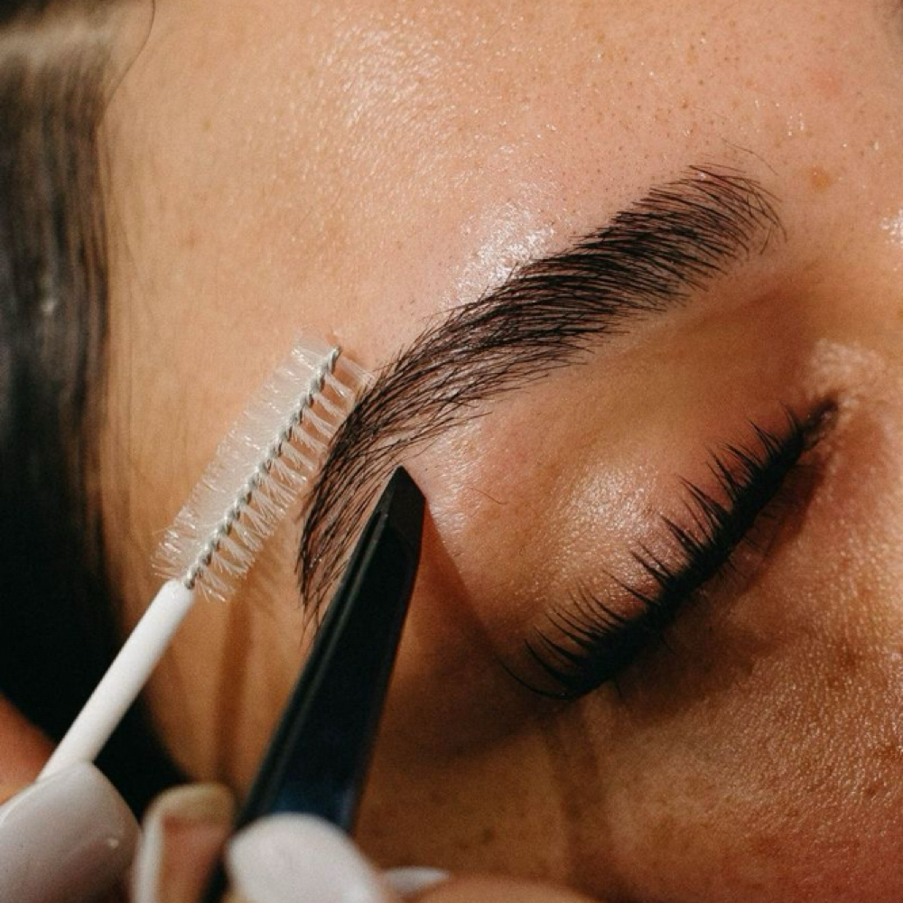 Brow Sculpting(wax) at Beauty Brows Center LLC in Tampa, FL