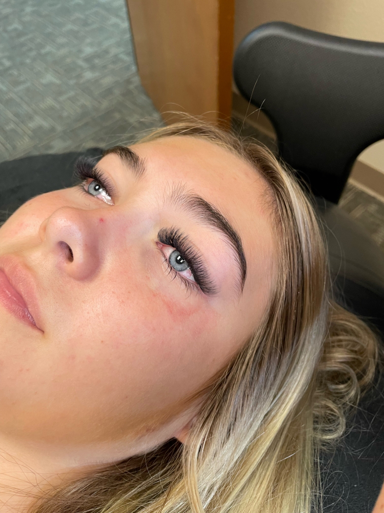 3 Week Volume Lash Fill