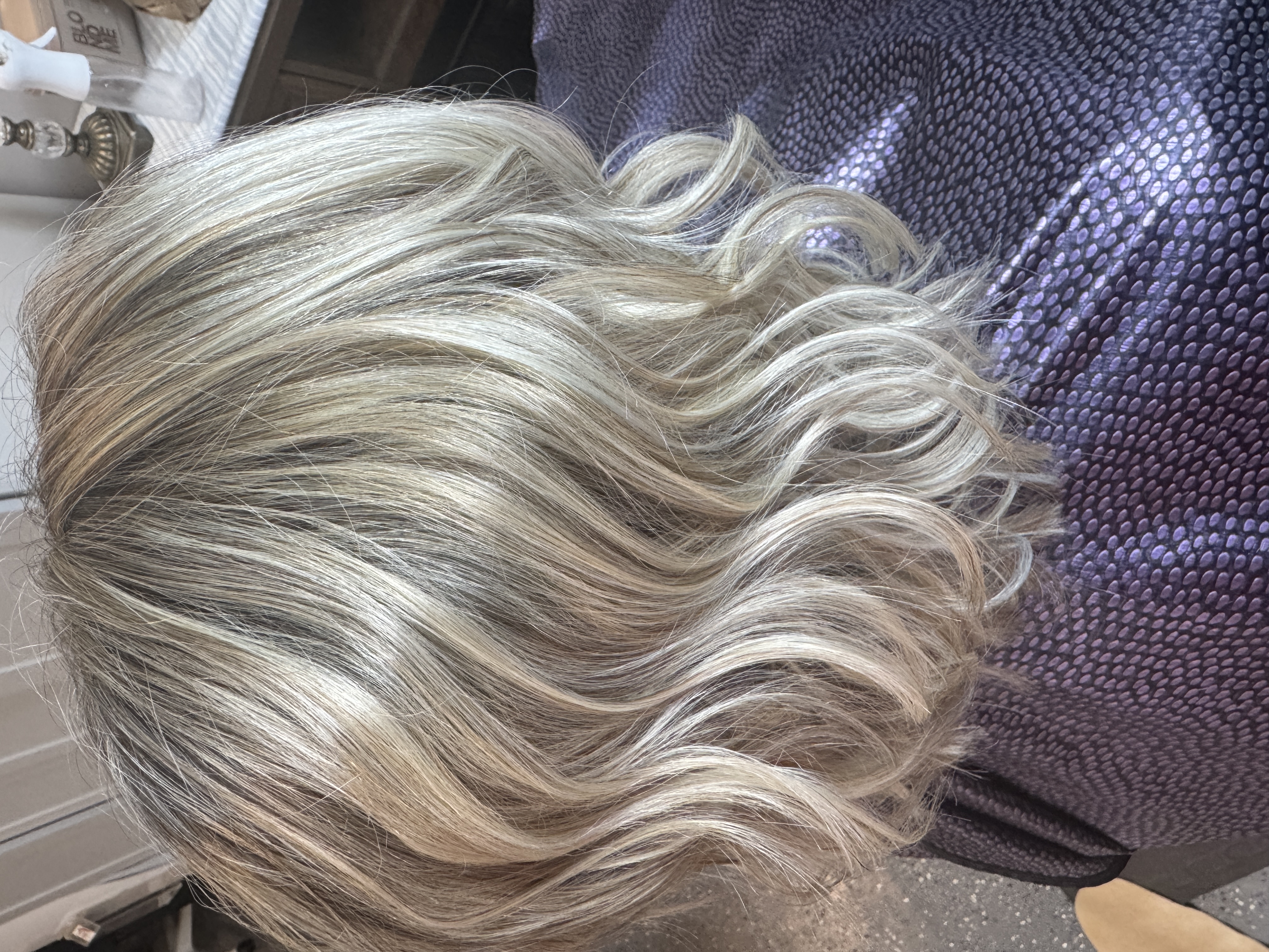 Partial Highlight above shoulders